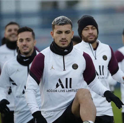 Paredes y Neymar son compañeros en el PSG