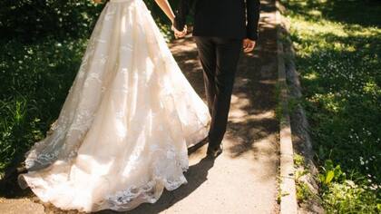 Parejas están eligiendo tomar el llamado “año sabático” de la relación, para darles el espacio para explorar diferentes intereses, experiencias de viaje y, en algunos casos, parejas sexuales