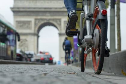 París aspira a que su casco histórico esté libre de autos.