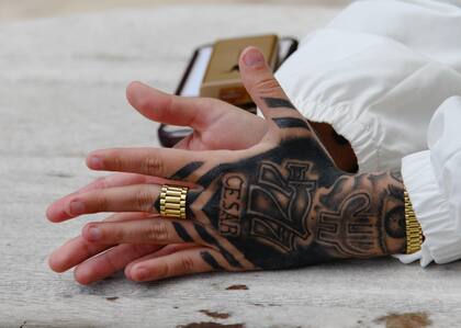 París Avanzi aseguró que el menor de ocho años "se cayó a la arena" en La Frontera de Pinamar mientras ella manejaba un cuatriciclo.