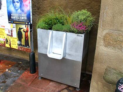 París decidió "unirse al enemigo" y ofrecer urinarios ecológicos