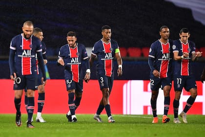Paris Saint-Germain no encontró las respuestas en su partido ante Manchester United: perdió por 2-1 en su cancha