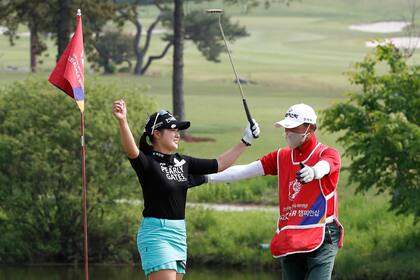 Park Hyun-kyung de Corea del Sur ganó el Campeonato KLPGA en el Lakewood Country Club en Yangju, Corea del Sur.