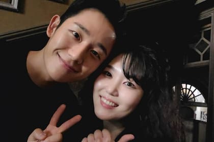 Park Soo Ryun en el set de Snowdrop al lado de Jung Hae-in