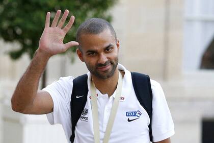 Parker seguirá por tres temporadas más en los Spurs