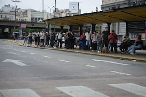 Colectivos: qué líneas no funcionan este jueves 19 de febrero
