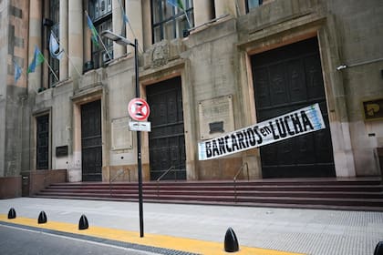 Paro general por la reforma laboral.
Distintos gremios se movilizan en el centro de la ciudad.