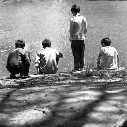 Parque Saavedra, Buenos Aires, 1962. “Estoy descubriendo a un fotógrafo que desconocía”, expresó Sessa, emocionado, al ver la selección de su propio trabajo, curada por Victoria Noorthoorn