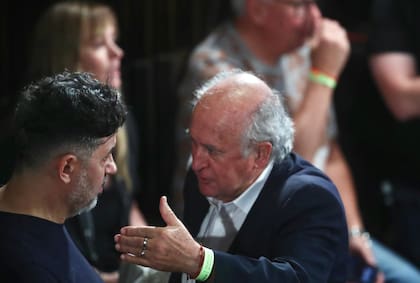 Parrilli en el acto de asunción de Cristina Kirchner como presidenta del PJ