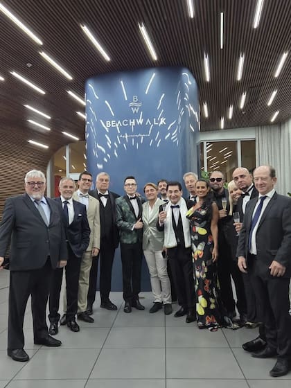 Parte de la comitiva de Aptra en la previa a la ceremonia