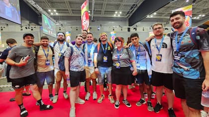 Parte de la delegación argentina en el Mundial de Pokémon 2023