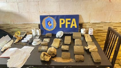 Parte de la droga incautada a la banda de Chaki Chan