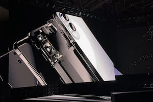 Parte de la estructura del Galaxy S25 Edge que Samsung anunció, sin dar más detalles