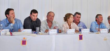 Parte de la mesa integrada por Javier Rotondo, Albina Aulet, Carlos Achetoni y Elbio Laucirica