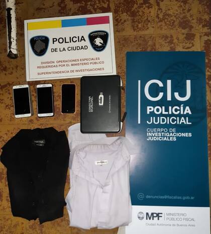 Parte de los elementos secuestrados en los allanamientos