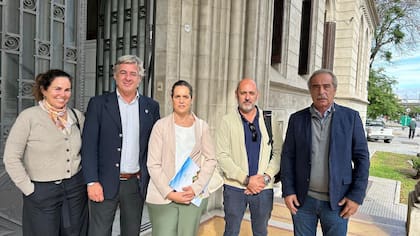 Parte de los ruralistas que hablaron con los medios presentes