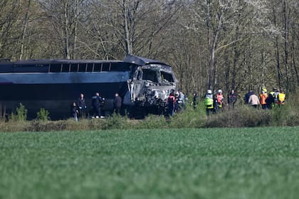 Parte del camión quedó completamente aplastada tras el choque.