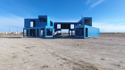 Parte del centro gastronómico que habrá en la zona, que ya cuenta con los módulos instalados