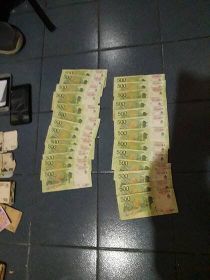 Parte del dinero incautado en los allanamientos