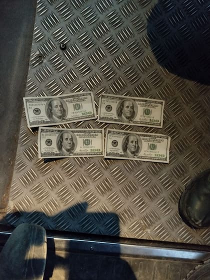 Parte del dinero secuestrado al joven que iba en el cuatriciclo