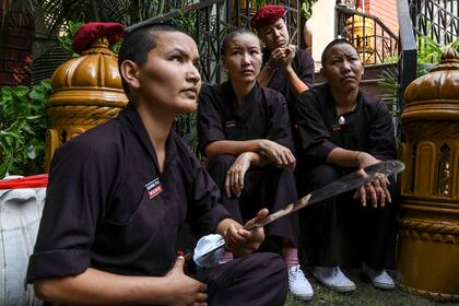 Parte del grupo de monjas budistas y luchadoras de kung-fu del Himalaya