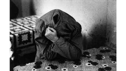 Parte del trabajo para Magnum y uno de sus fotorreportajes más famosos: el del hospital psiquiátrico San Clemente, en Italia