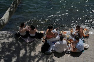 Partes de Europa padecen calor récord; emiten advertencia por muertes en eventos deportivos