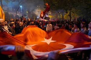 Pase lo que pase, la ultraderecha ya es la gran ganadora en Turquía