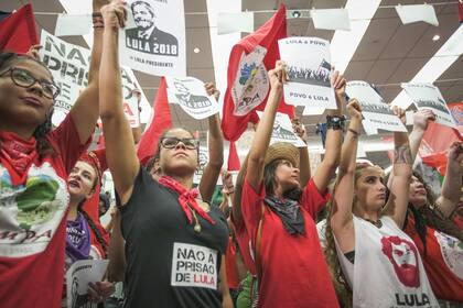 Partidiarios de Lula participaron en un evento en la sede del sindicato metalúrgico en Sao Bernardo Do Campo, Brasil