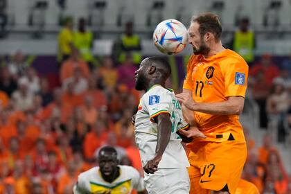 Partido entre Senegal y Países Bajos en el Estadio Al Thumama, en Doha
