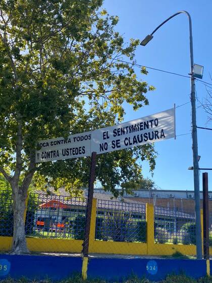 Pasacalles en el barrio de La Boca.