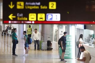 Familias atrapadas en Europa tras el colapso del esquema Karyna