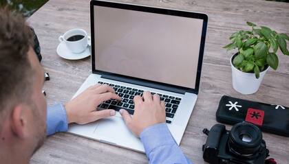 Pasar gran cantidad de horas ininterrumpidas sentado frente al escritorio (sedentarismo) es uno de los 3 fatores de riesgo de la diabetes