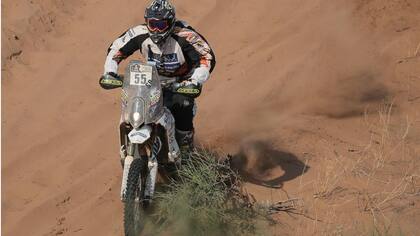 Pascual y su KTM en las dunas de San Juan. Uno de los tantos sacrificados del Dakar