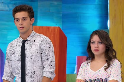 Pasquarelli junto a Karol Sevilla, en Soy Luna (2016)