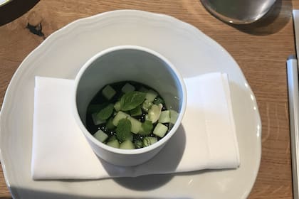 Pasta al pesto, el tercero de los pasos