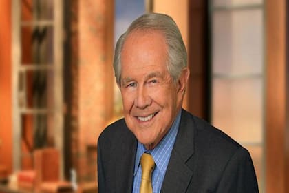 Pat Robertson, un fanático evangélico, fundó el primer canal de televisión religioso. De allí surgió El Club 700. Convertido en millonario, hoy es cuestionado por sus repudiables declaraciones racistas y homofóbicas