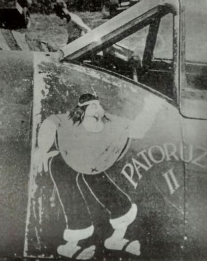 “ Patoruzú II” fue el segundo caza personal del argentino Cedric Henman durante los combates del día D y los posteriores en el avance sobre Normandía, tiempo en que fue derribado por fuego antiaéreo alemán y se convirtió en prisionero de guerra. (Gentileza, Christine Henman Wilson).