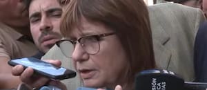 Patricia Bullrich confirmó que iniciaron un sumario a uno de los agentes de la PFA que agredió periodistas