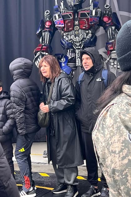 Patricia Bullrich en Orlando con los nietos