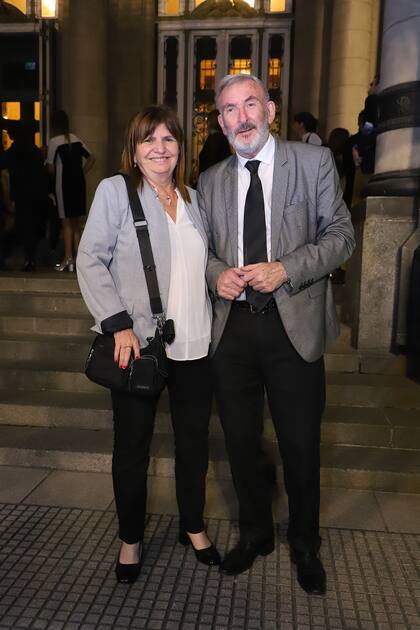 Patricia Bullrich, excandidata presidencial y posible futura ministra de Seguridad, junto a su esposo Guillermo Yanco, vicepresidente del Museo del Holocausto 