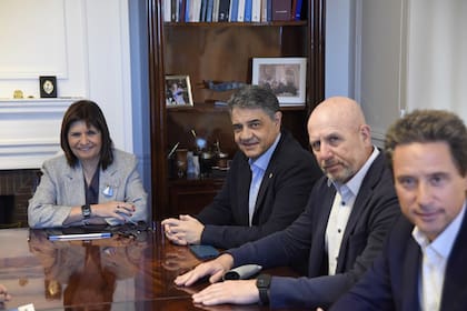 Patricia Bullrich, Jorge Macri, Waldo Wolff y Gabriel Sánchez Zinny en una reunión en noviembre del año pasado
