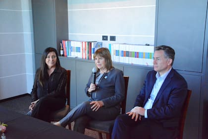Patricia Bullrich, junto a Laura Rodríguez Machado y Gabriel Bornoroni en Córdoba
