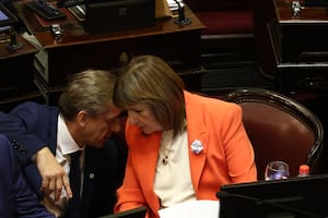 El Gobierno avanza con la reforma laboral, pero hace concesiones de última hora a los gremios