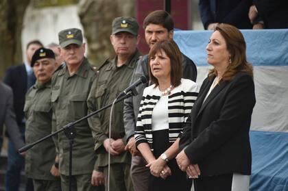 Patricia Bullrich durante su discurso enfatizó que "tampoco puede haber sicarios que anden por la ciudad sin control de las fuerzas"