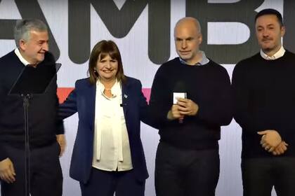 Patricia Bullrich y Horacio Rodríguez Larreta en el búnker unificado de Juntos por el Cambio