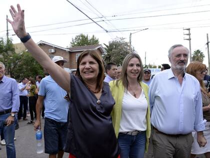 Patricia Bullrich y Joaquín de la Torre, en San Miguel