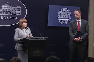 La presión de Bullrich a Adorni tuvo adhesiones en reserva dentro del Gobierno