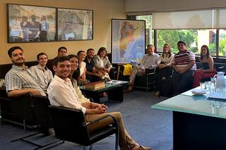 "Salgan del clóset".La estrategia de Pro para ganar terreno en las universidades