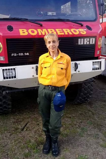Patricia Jurnadez, mamá de tres chicas bomberos y un cadete.
